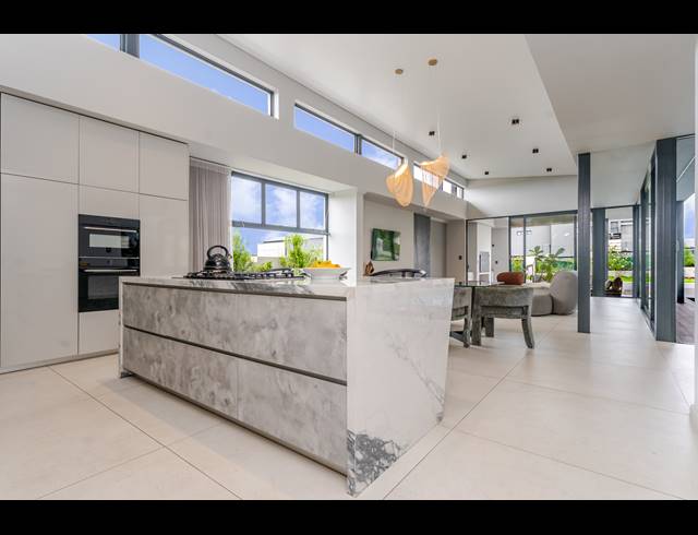 4 BEDROOM FREESTANDING FOR SALE IN HELDERFONTEIN ESTATE